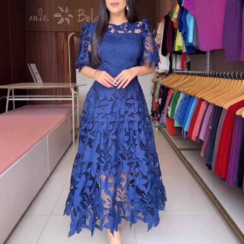 Saia longa feminina europeia americana 2026 novo estilo renda oca gola redonda vestido longo de cintura estreita