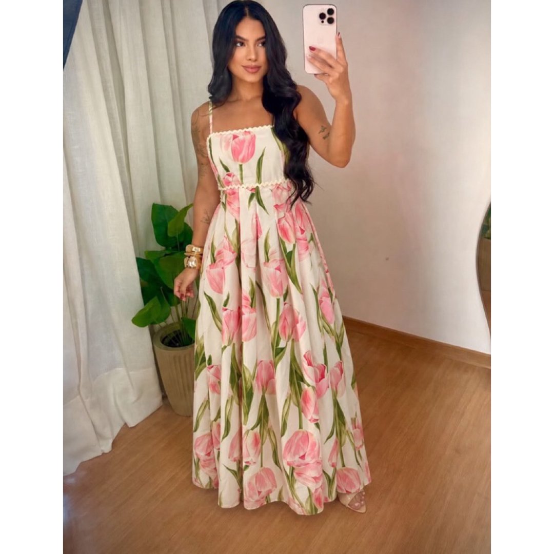 VESTIDO LONGO COM RECORTES LATERAIS ESTAMPA ROMÂNTICA TULIPA