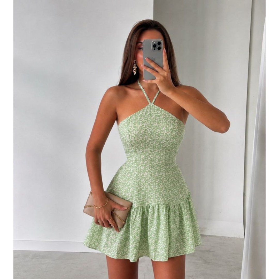 Vestido Curto Feminino Frente Única Amarração Nas Costas Estampa Florzinha Vestido Curto Feminino Frente Única Amarração Nas Costas Estampa Florzinha